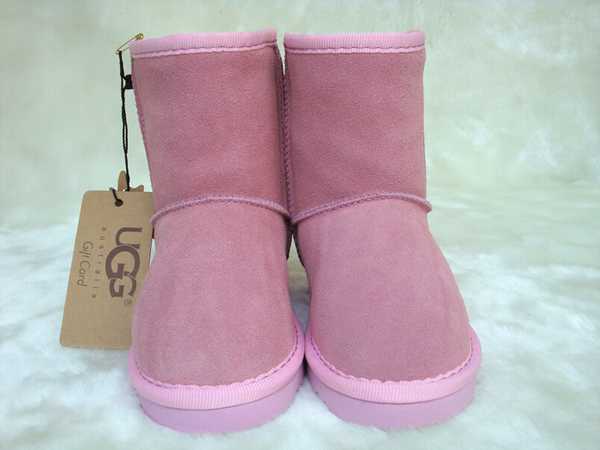 hello kitty ugg style boots hello kitty ugg style boots