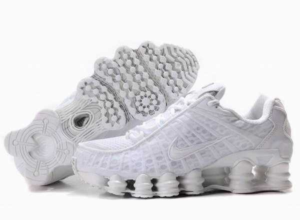 chaussure nike shox rivalry